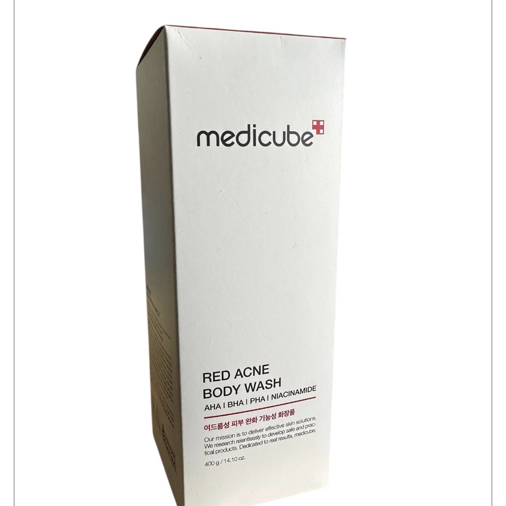 Medicube Red Acne Body Wash - White